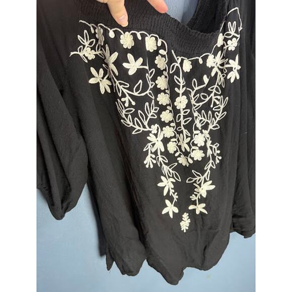 Boho Top Women's Size 22/24 Embroidered Black Shirt Oversized Vacation Cruise - Picture 3 of 8